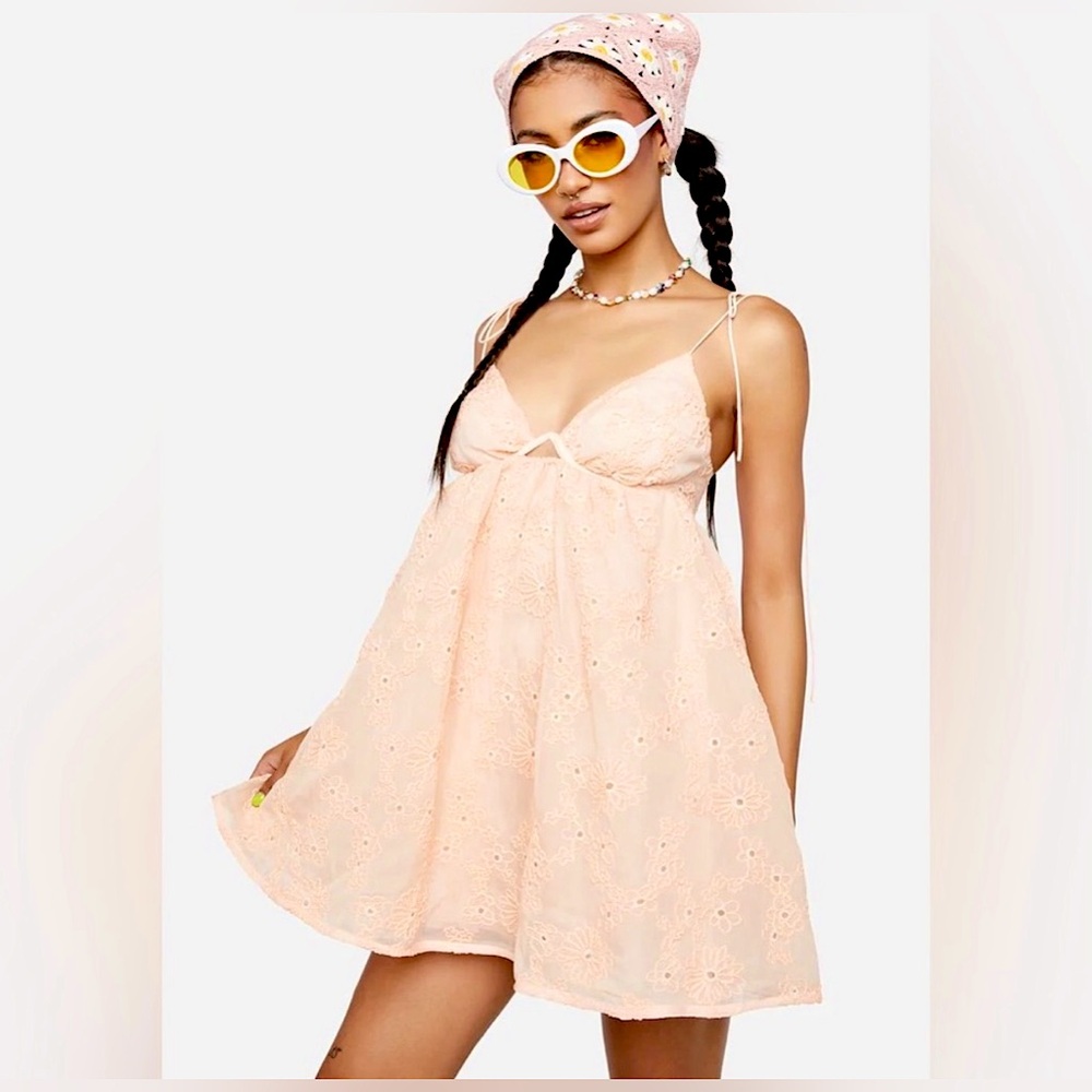 NWT For Love & Lemons Frances Mini Dress in Peach Sz M Spring Summer Boho Beach